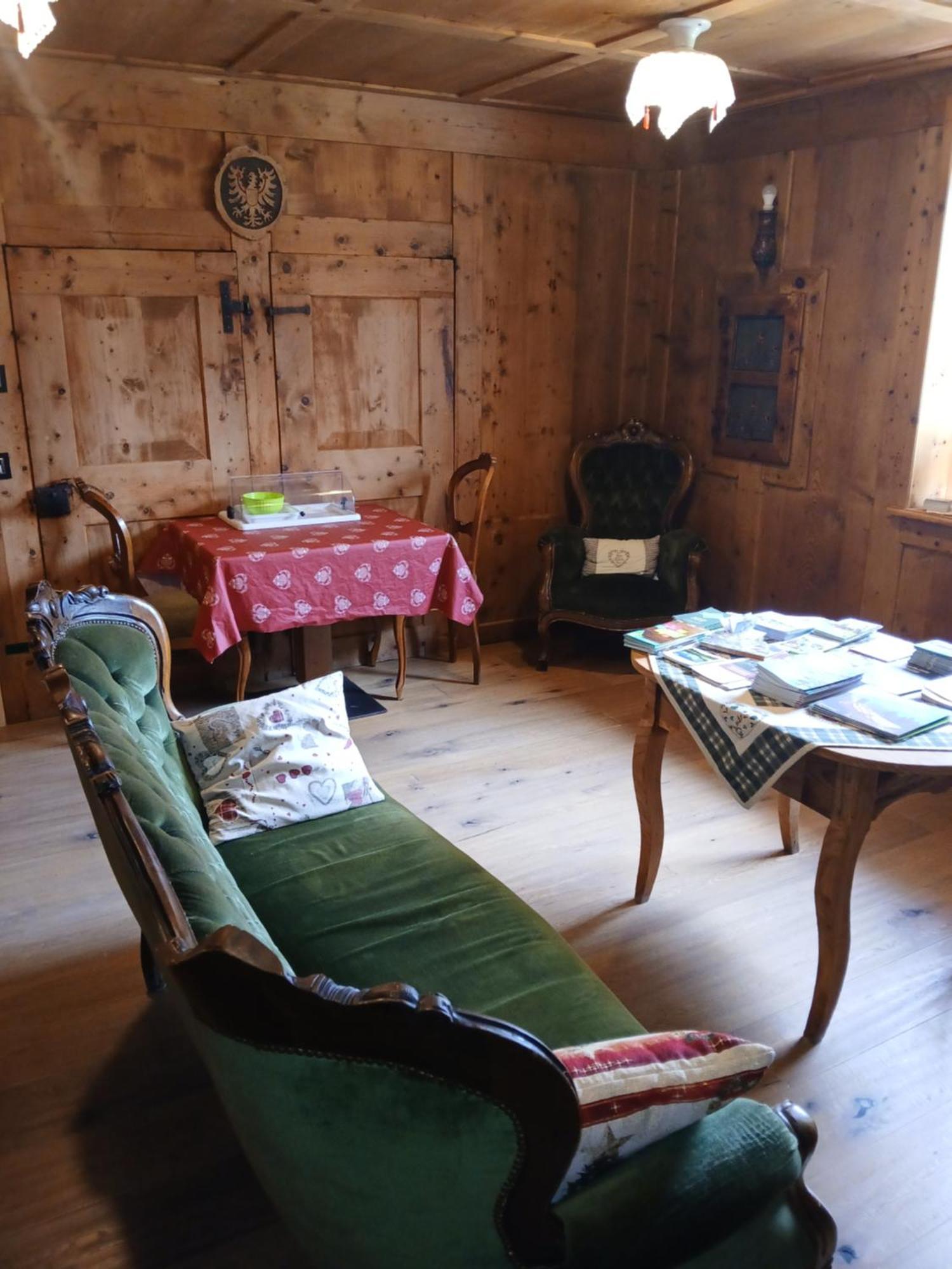 Beb La Stube Dei Partel Bed & Breakfast Ziano di Fiemme Exterior foto
