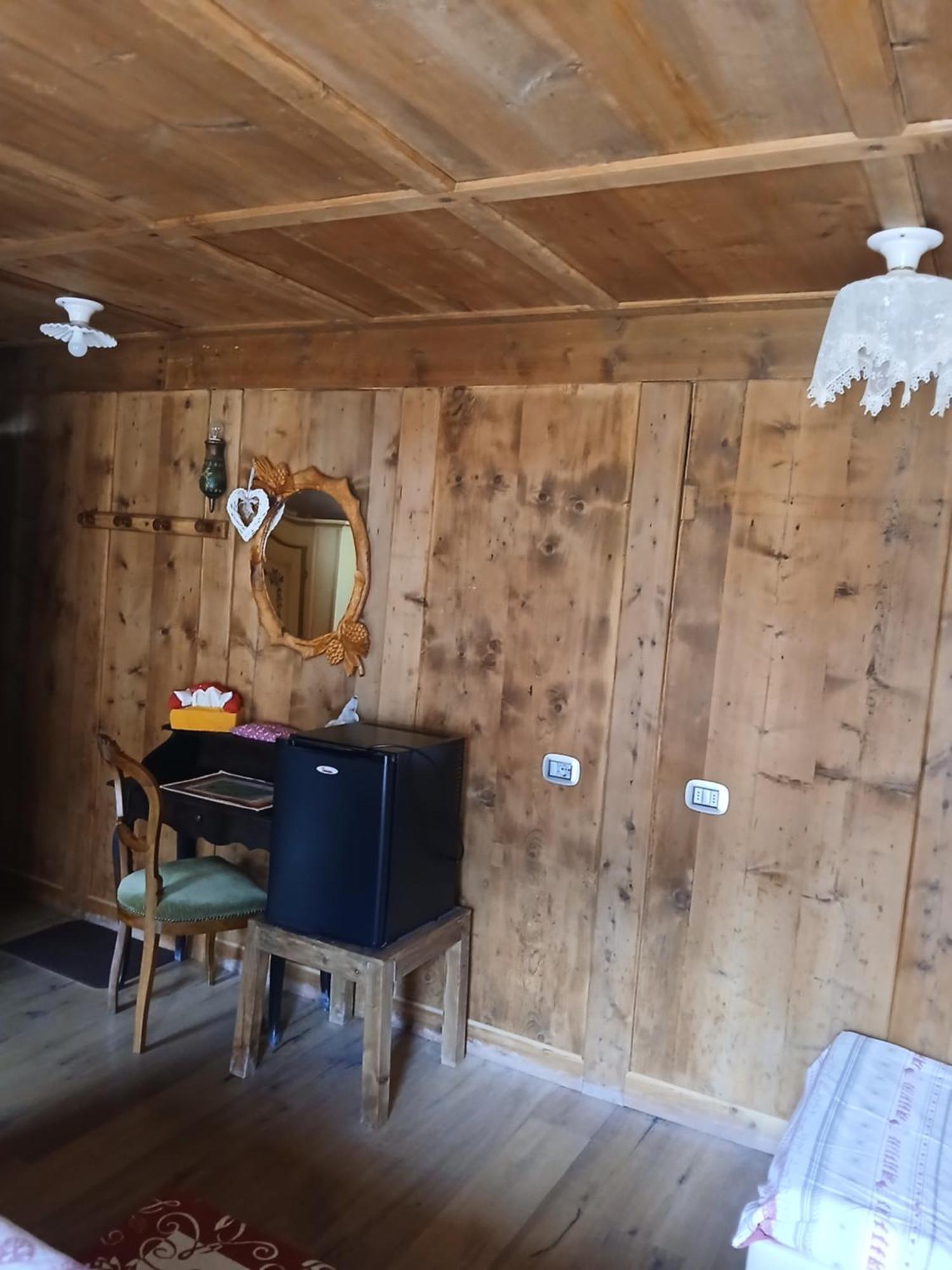 Beb La Stube Dei Partel Bed & Breakfast Ziano di Fiemme Exterior foto