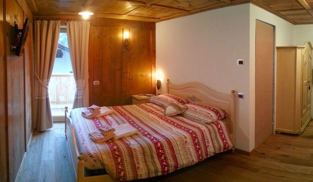 Beb La Stube Dei Partel Bed & Breakfast Ziano di Fiemme Exterior foto